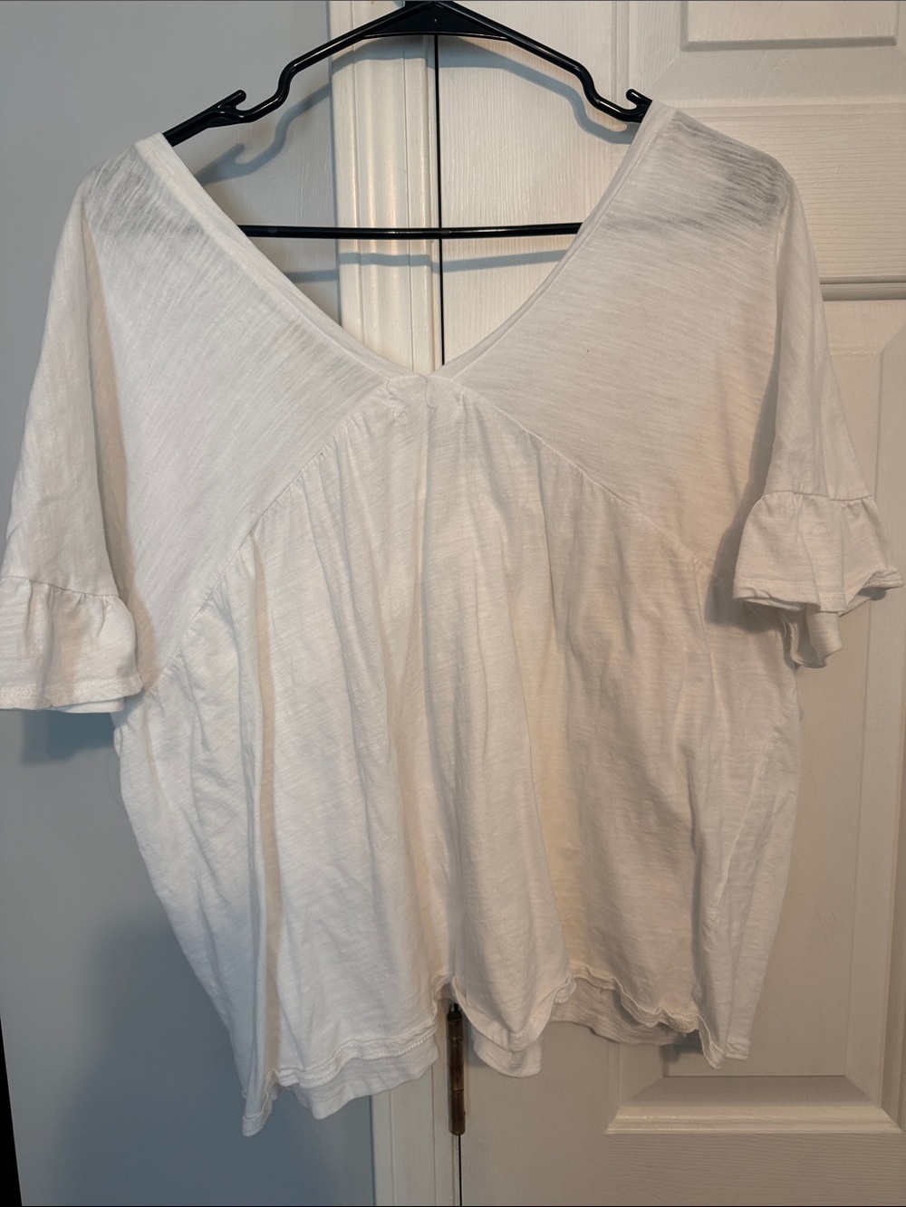 Mustard Seed White Tassel Trim V-Neck Short Sleeve Top - Picture 2 of 4